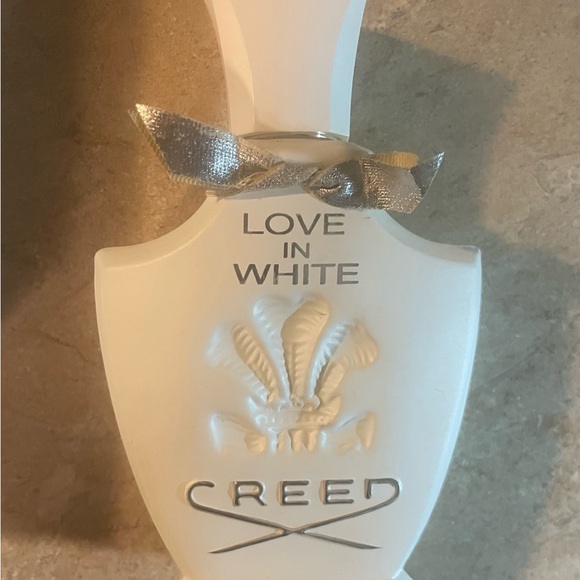 CREED LOVE IN WHITE. 2.5 oz, parfum , Exquisite Fragrance. Of London. - Picture 4 of 6